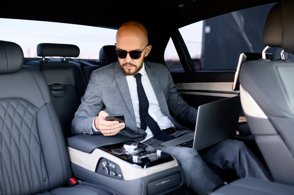 Corporate Car Service to LGA Airport